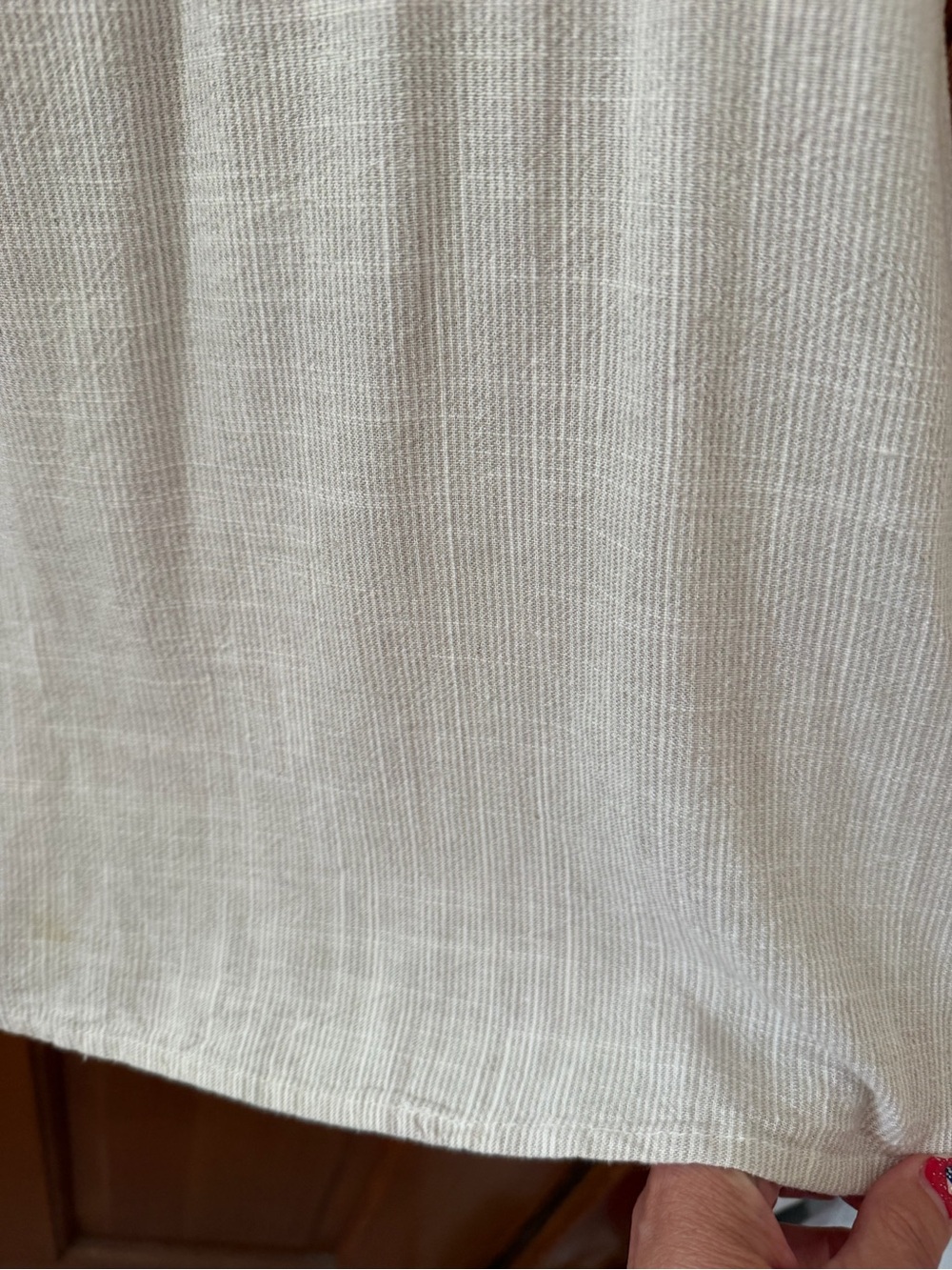 Splendid from Evereve Cream V-Neck lightweight Oversized Sleeveless Tank - Picture 9 of 14